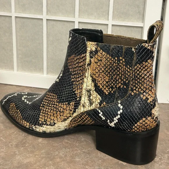 Crown Vintage Tolana Chelsea Snakeskin Print Boot Size 9 - Picture 10 of 13